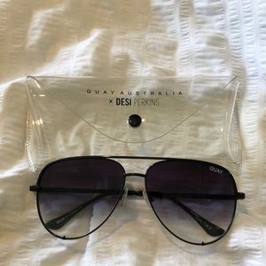 QUAY x DESI PERKINS sunnies